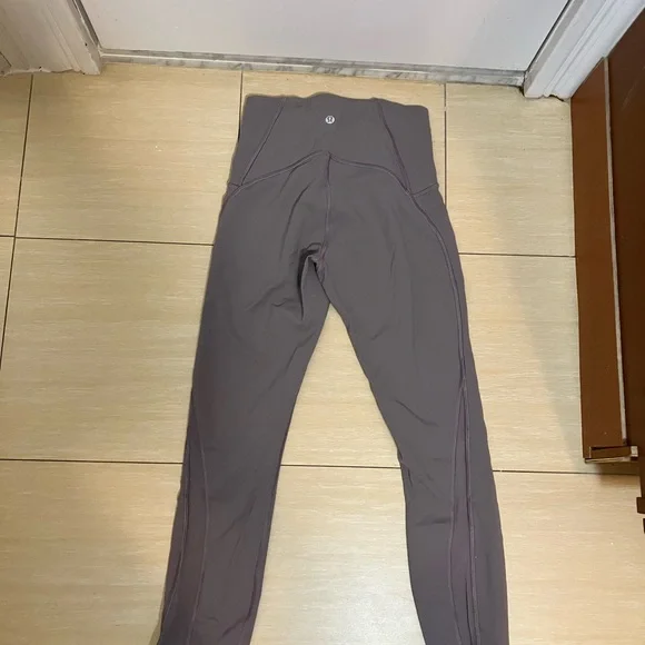 Lululemon Train Times 7/8 Pant 25” - Picture 3 of 5